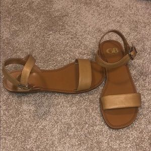 Giani Bini tan sandals size 7